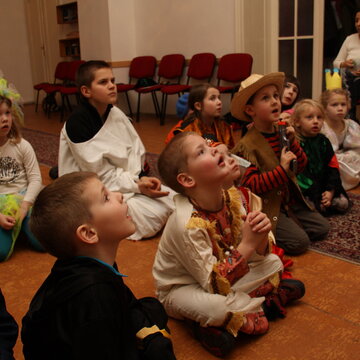 2013-02-08 Maškarní na faře