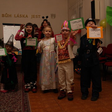 2013-02-08 Maškarní na faře