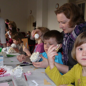 2013-03-22 Velikonoční tvoření na faře