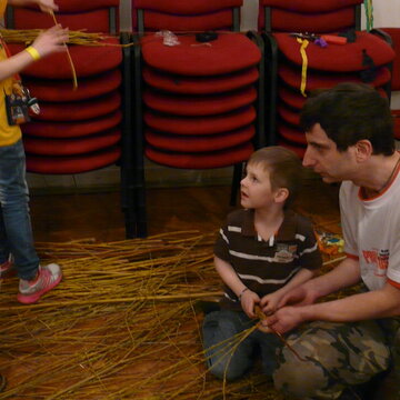 2013-03-22 Velikonoční tvoření na faře